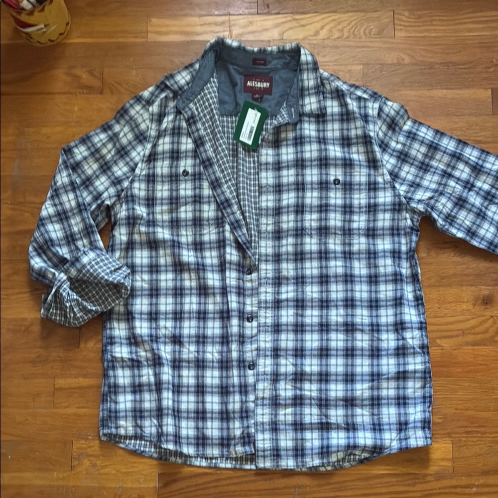 Alesbury Men's Blue Plaid Button-Up Shirt